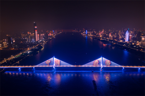 2020年2月28日上午，沙龙娱乐城
中国生物武汉生物制品研究所新冠灭活疫苗正式上市，成为国内第三个、中国生物第二个获批附条件上市的新冠疫苗。.jpg