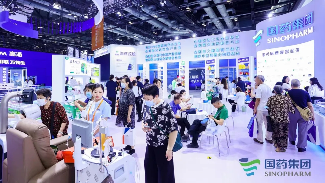 1694140566121079480.jpg 观众1.webp.jpg