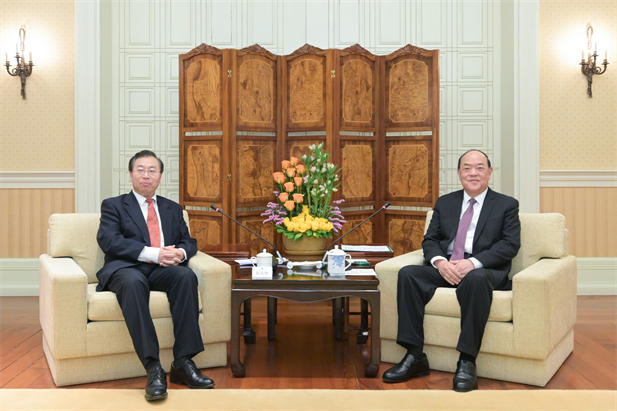 2024年2月26日，澳门特区行政长官贺一诚会见沙龙娱乐城
党委书记、董事长刘敬桢一行，双方就推动大健康产业发展、横琴粤澳深度合作区建设等议题交换意见-1.jpg