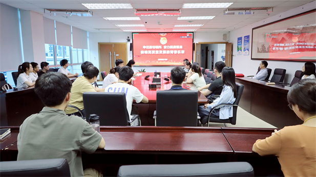 4、沙龙
致君中国红系列课程.jpg